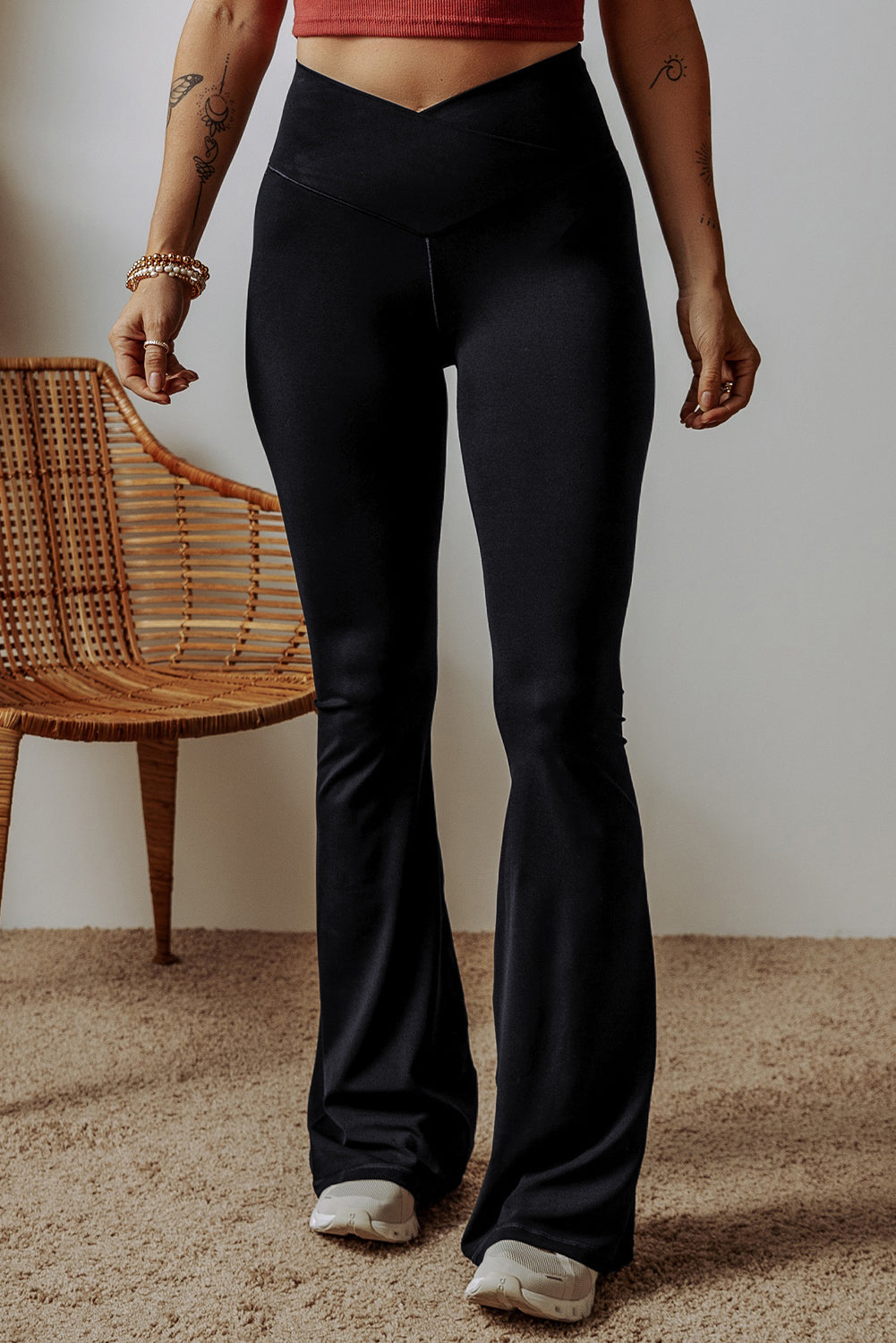 Flare Leggings Vs Straight Leggings: Which Style Wins?