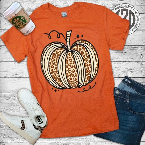 Sassy Autumn Leopard Pumpkin T-Shirt