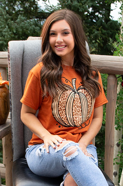 Sassy Autumn Leopard Pumpkin T-Shirt