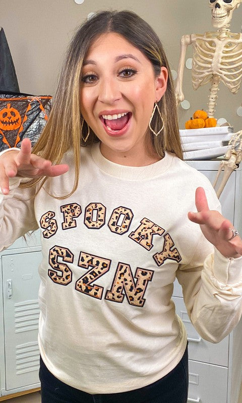 Leopard Ideal Chenille Spooky SZN Graphic LS Shirt