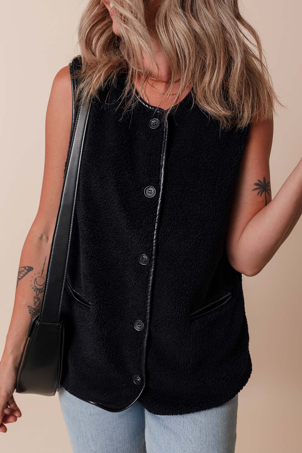 Black Leather Contrast Side Pockets Buttoned Fleece Vest