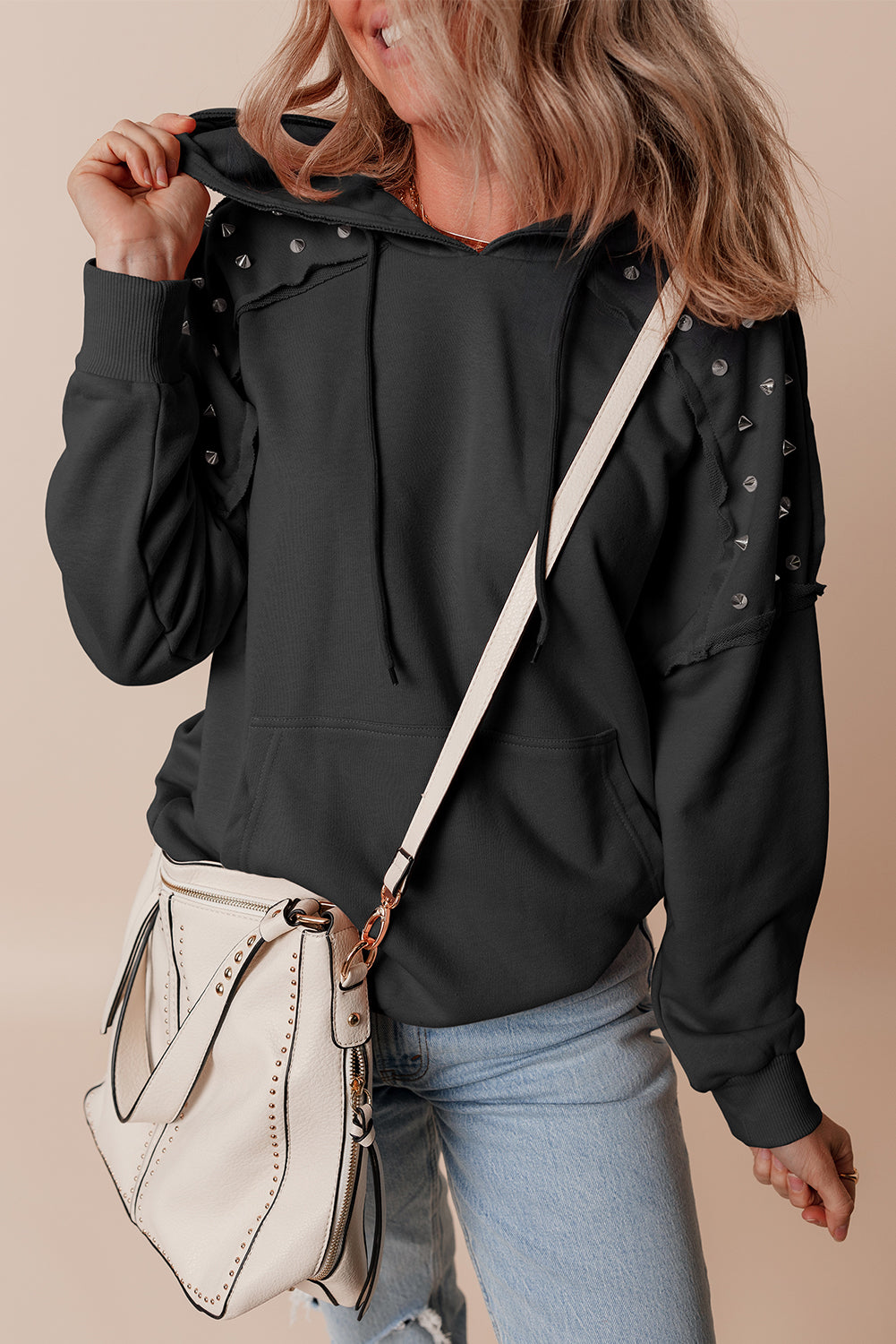 Black Solid Color Rivet Stud Raglan Sleeve Hoodie with Pocket