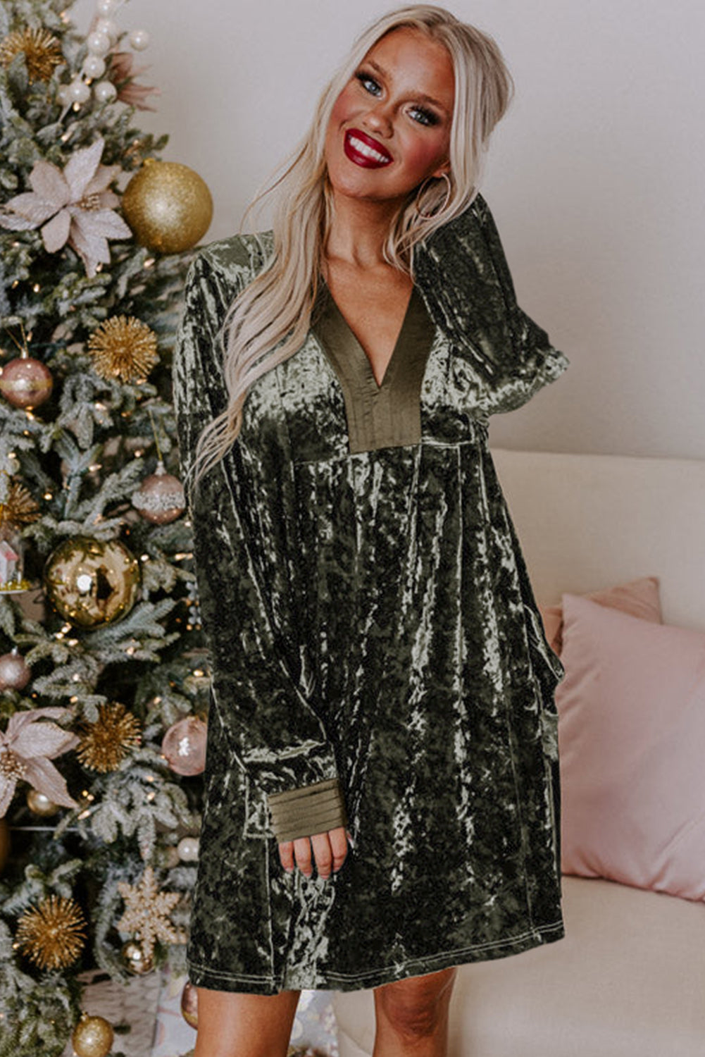 Jungle Green Velvet Long Sleeve V Neck Loose Dress with Pockets