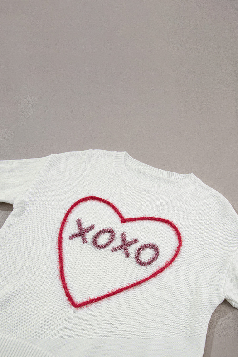 White Heart XOXO Pattern Drop Shoulder Rib Knit Sweater