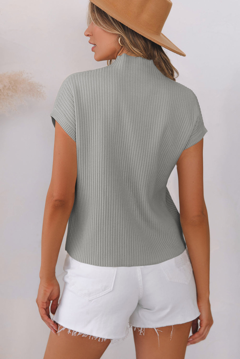 Gray Patch Pocket Ribbed Knit Short Sleeve Sweater