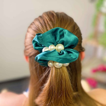 Pearl & Satin Scrunchie Set