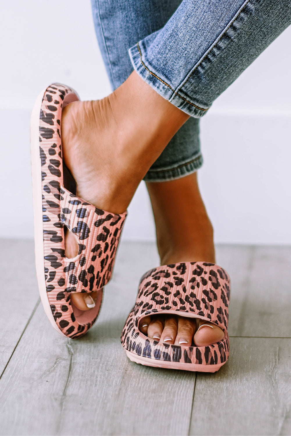 Pink Leopard Print Thick Sole Slip On Slippers