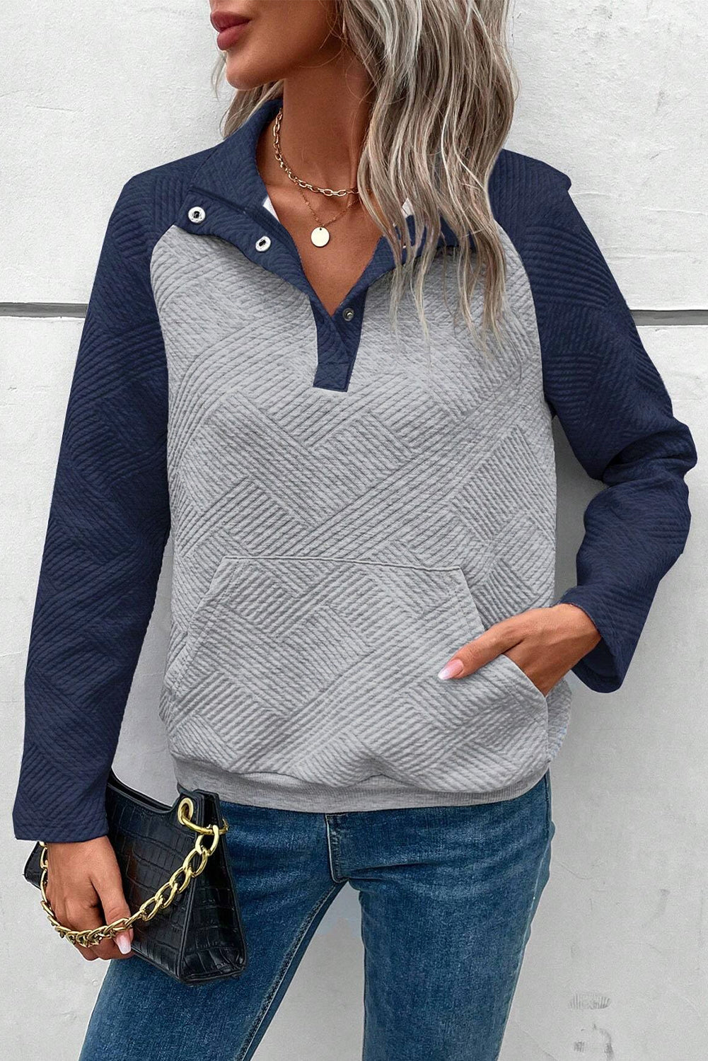 Gray Textured Contrast Splicing Raglan Sleeve Top