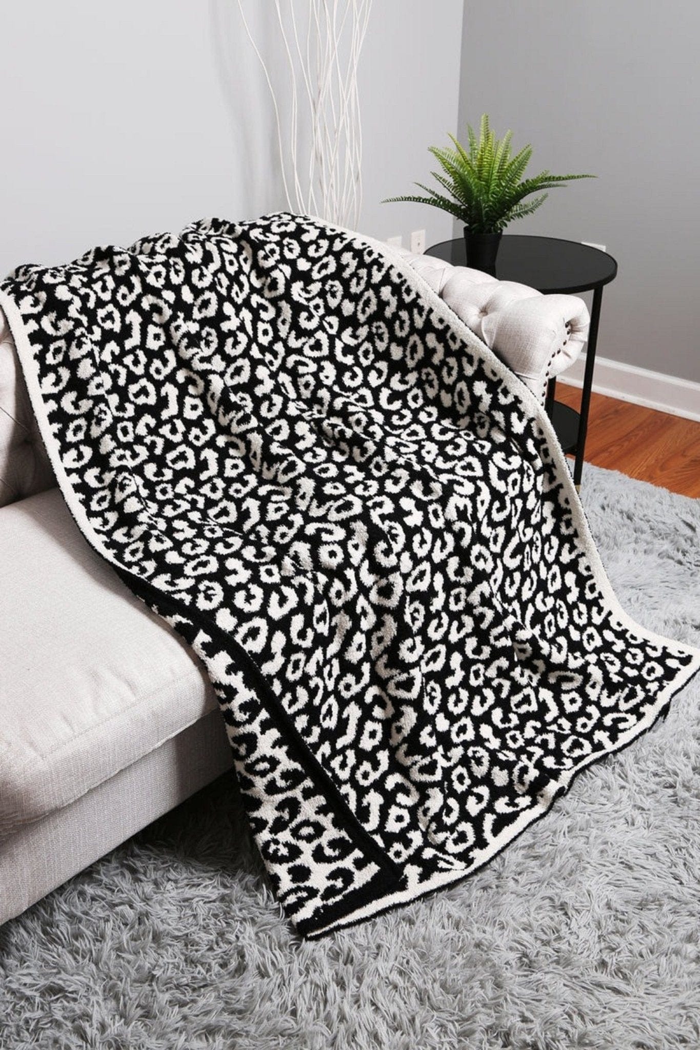 Super Lux Leopard Throw Blanket