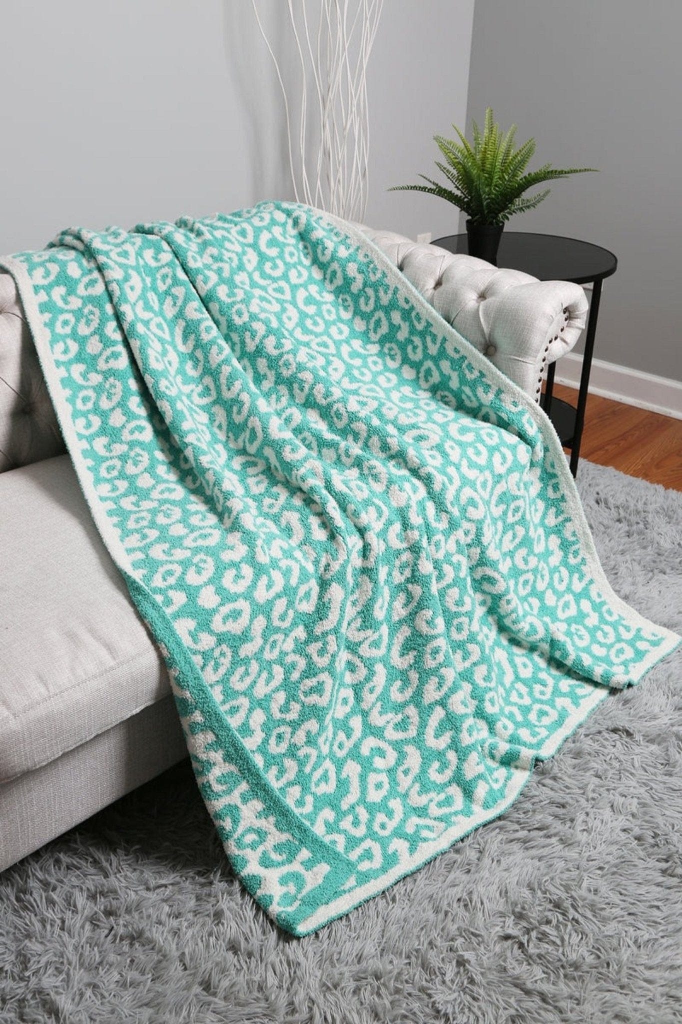 Super Lux Leopard Throw Blanket