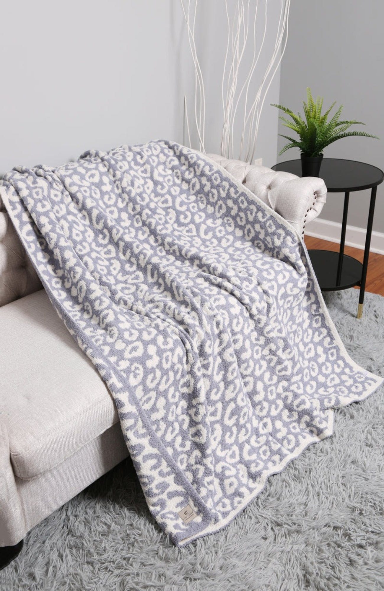 Super Lux Leopard Throw Blanket