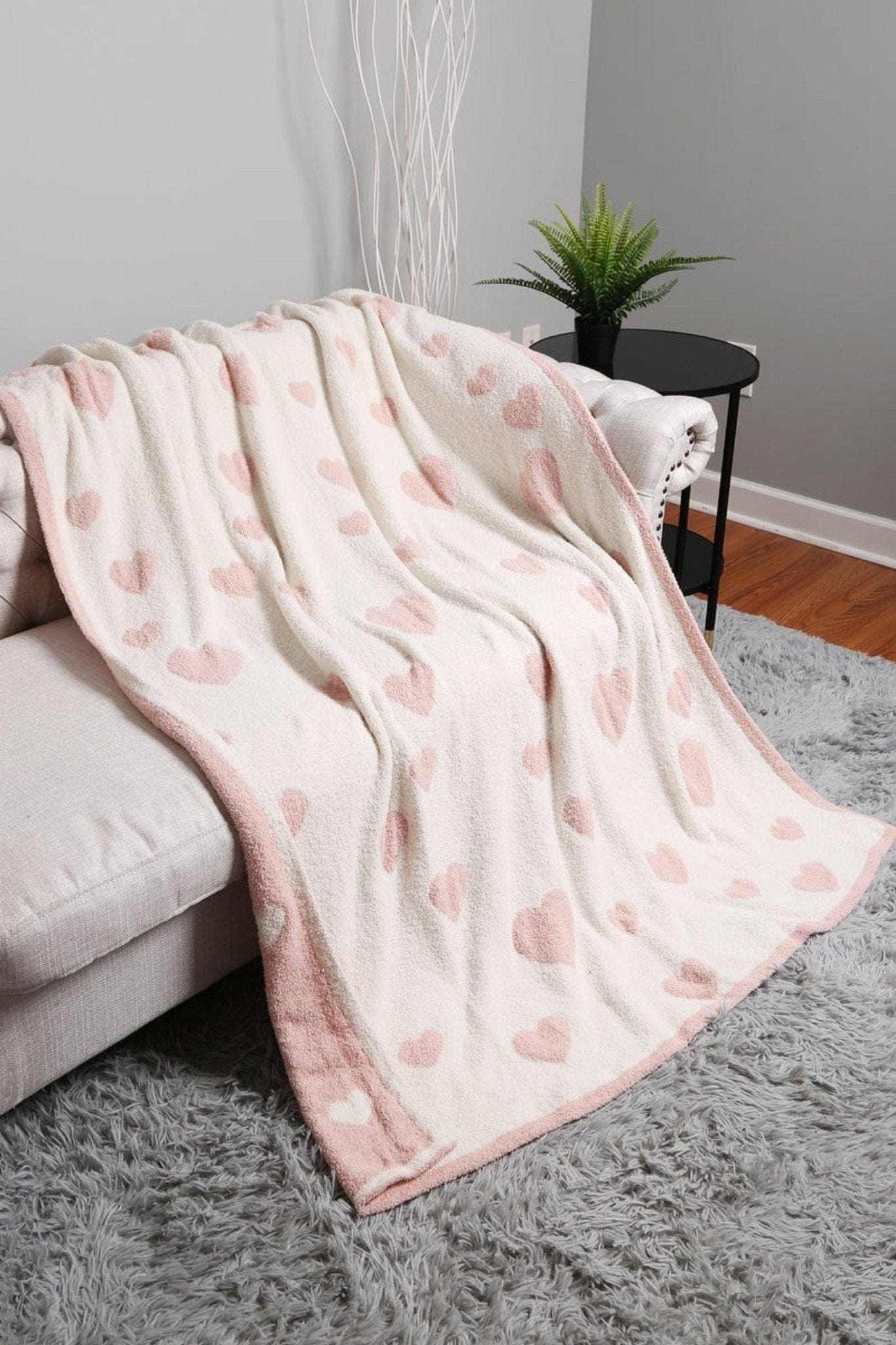 Super Lux Heart Throw Blanket