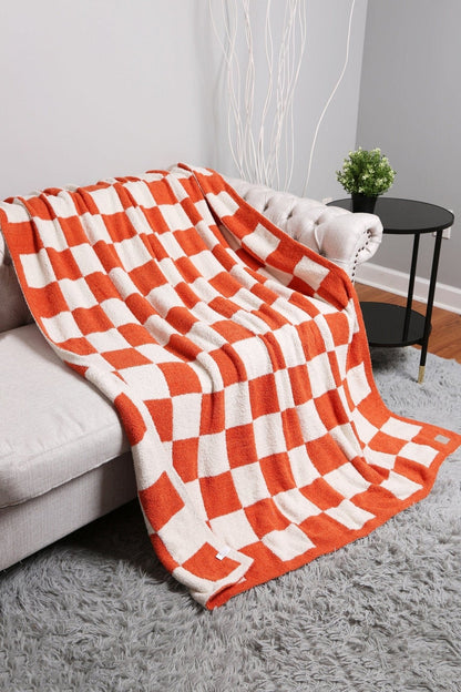 Super Lux Checkered Throw Blanket