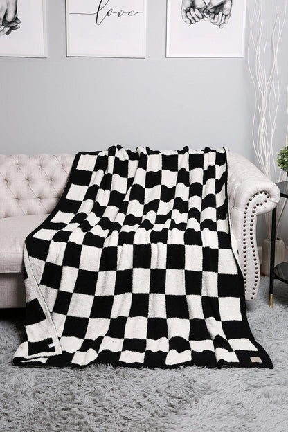 Super Lux Checkered Throw Blanket