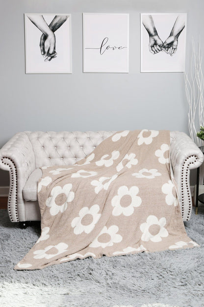 Super Lux Retro Daisy Throw Blanket